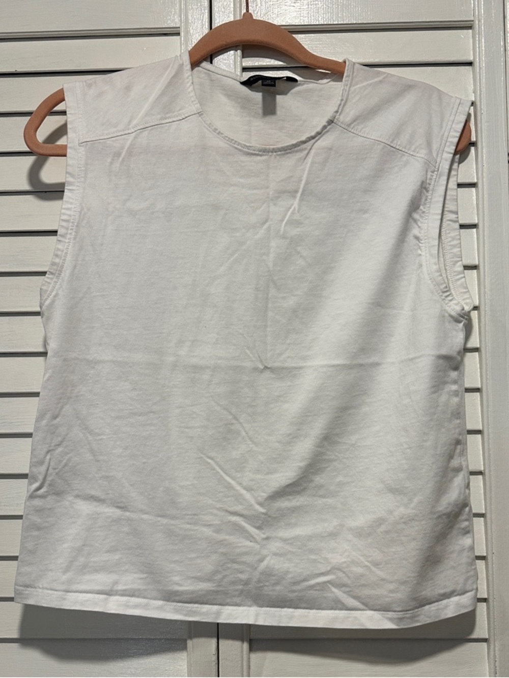Banana Republic White Crewneck Sleeveless Top